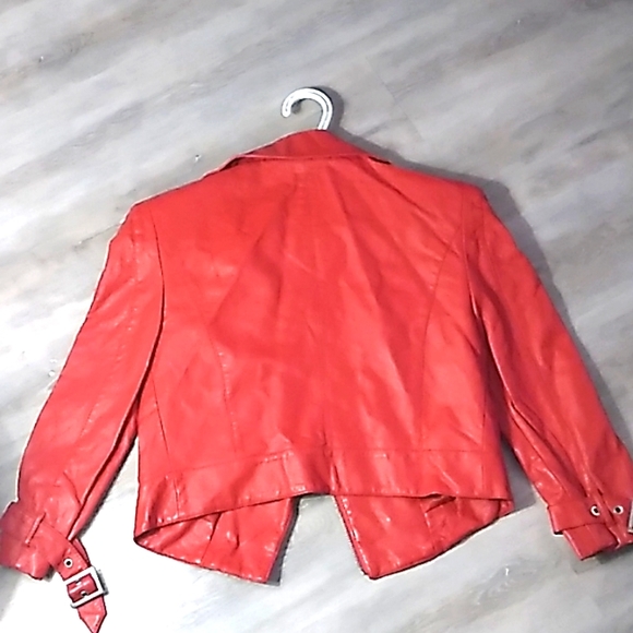 Red bebe jacket - Picture 2 of 3